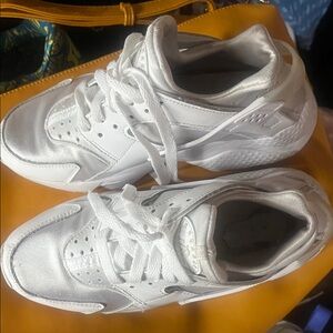 Sold sold sold ..Nike White Lace-Up Sneakers